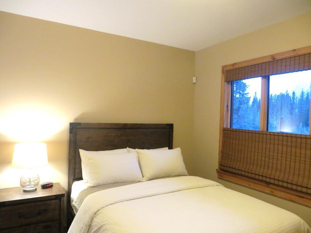 Luxury Canmore Vacations Rom bilde
